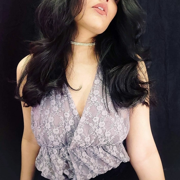 Grey lacey mesh top - Picture 2 of 9